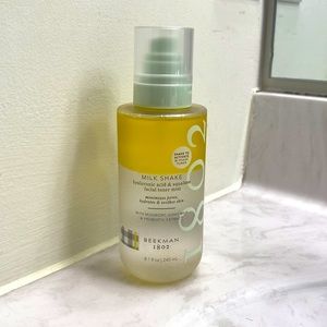 BEEKMAN 1802 MILK SHAKE HYALURONIC ACID & SQUALANE TONER MIST